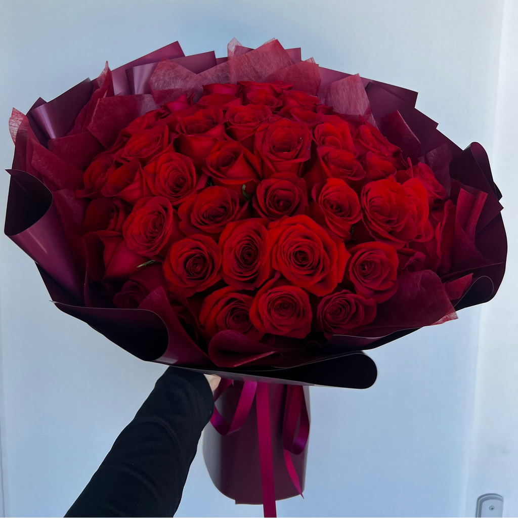 Roses - Ruffled Dome