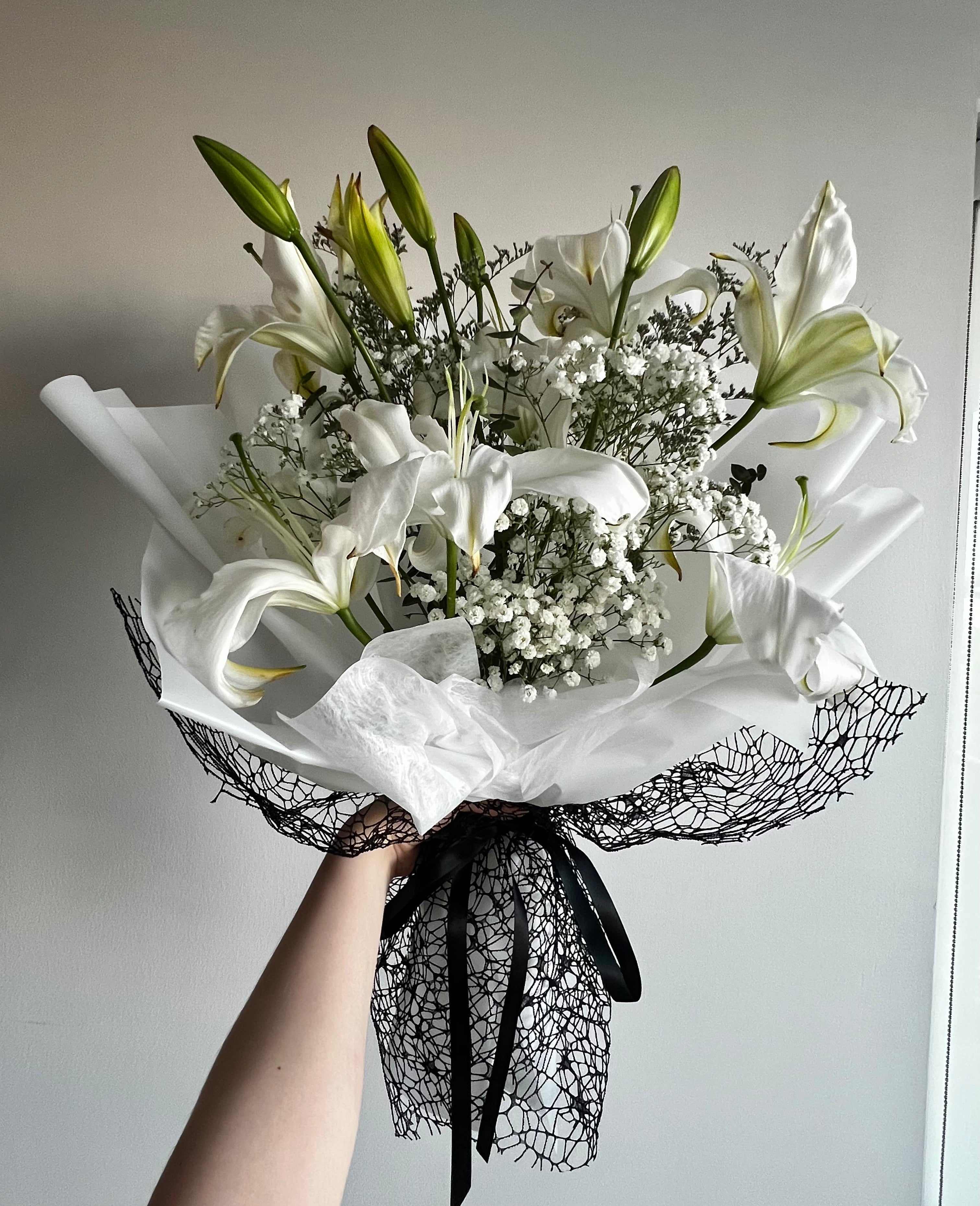 Lily Heaven Bouquet