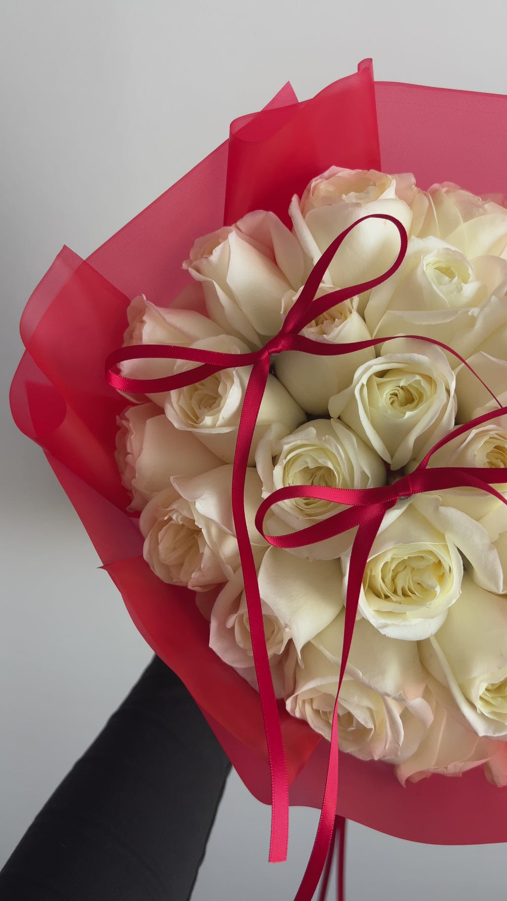 Roses - T & X Bouquet (Light red wrapping)